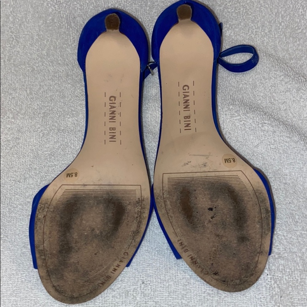 Used Blue Heels - Picture 4 of 7